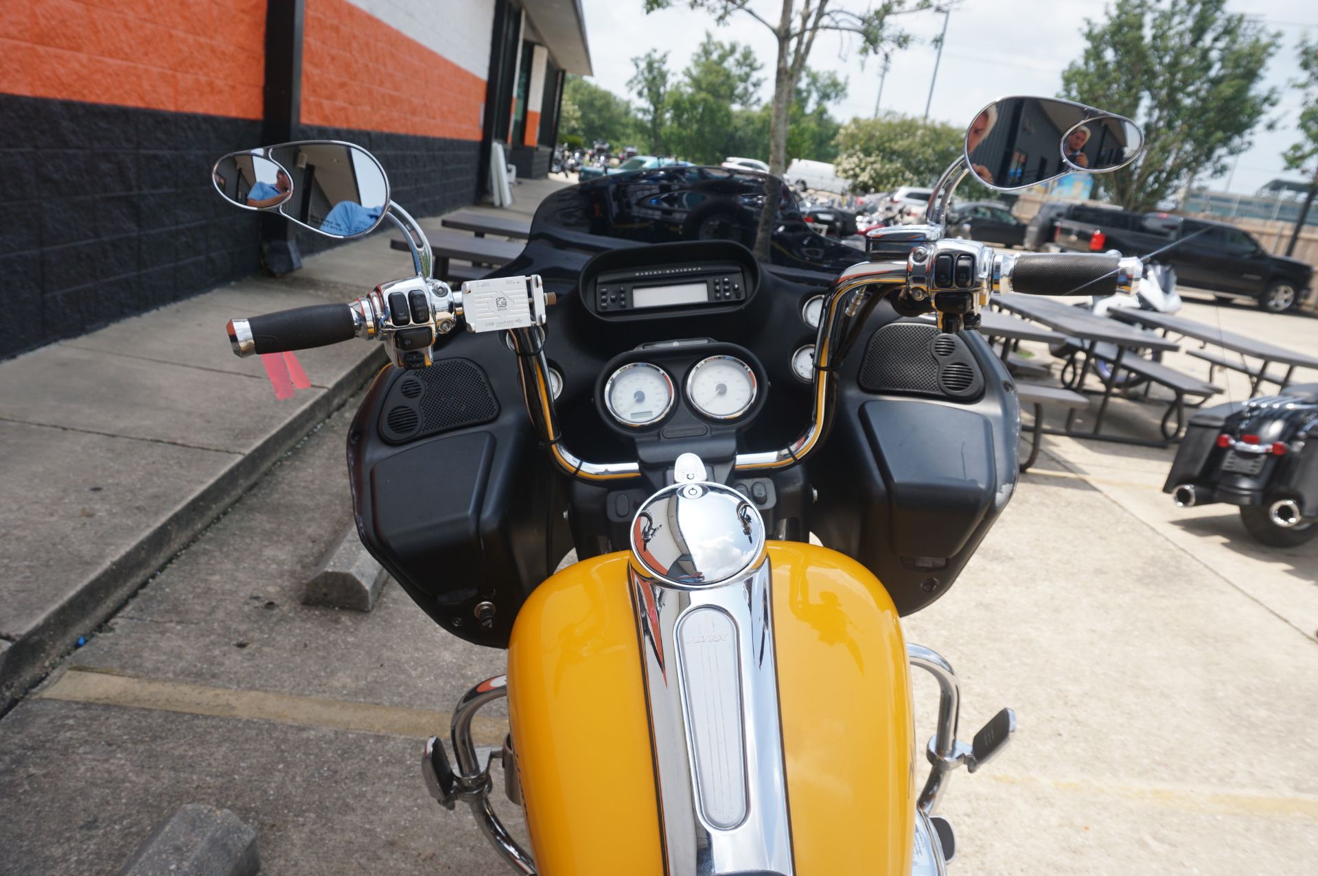 2012 Harley-Davidson Road Glide® Custom in Metairie, Louisiana - Photo 13