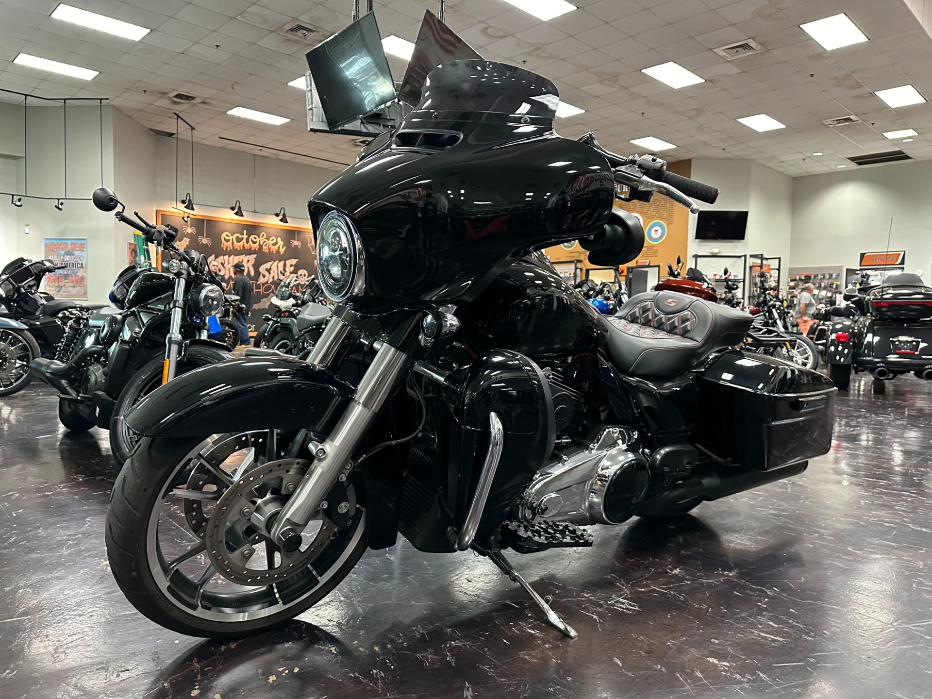 2021 Harley-Davidson Street Glide® in Metairie, Louisiana - Photo 13