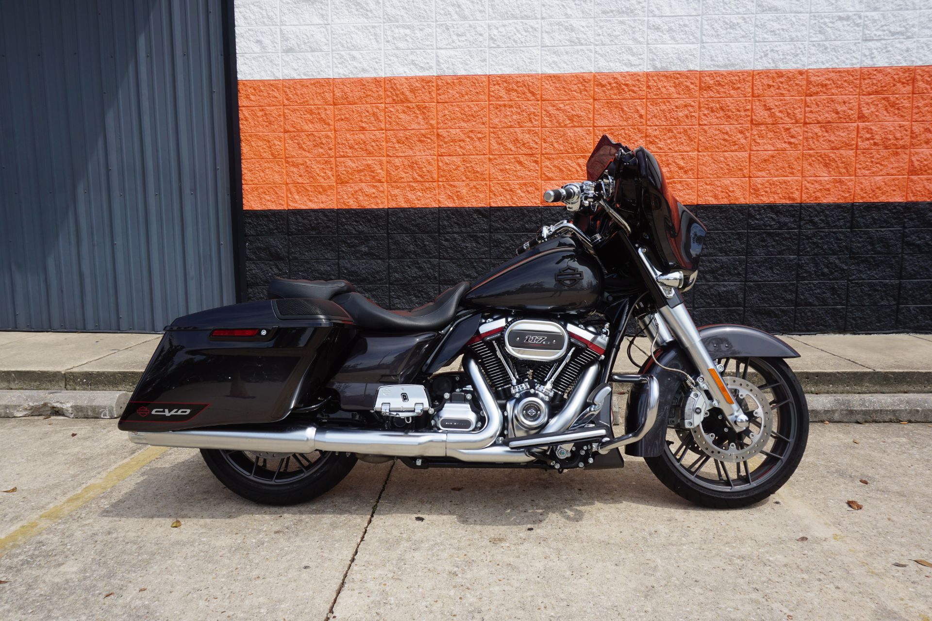 2020 Harley-Davidson CVO™ Street Glide® in Metairie, Louisiana - Photo 1
