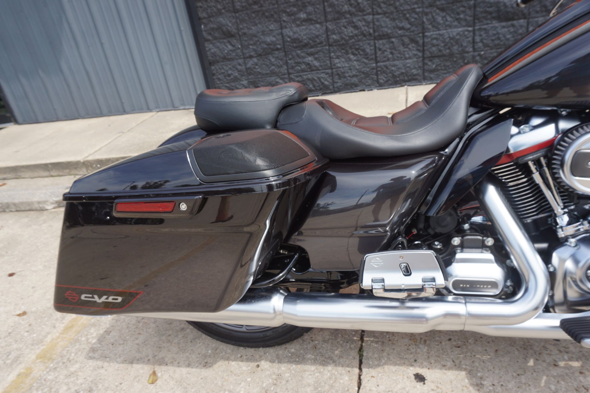 2020 Harley-Davidson CVO™ Street Glide® in Metairie, Louisiana - Photo 5