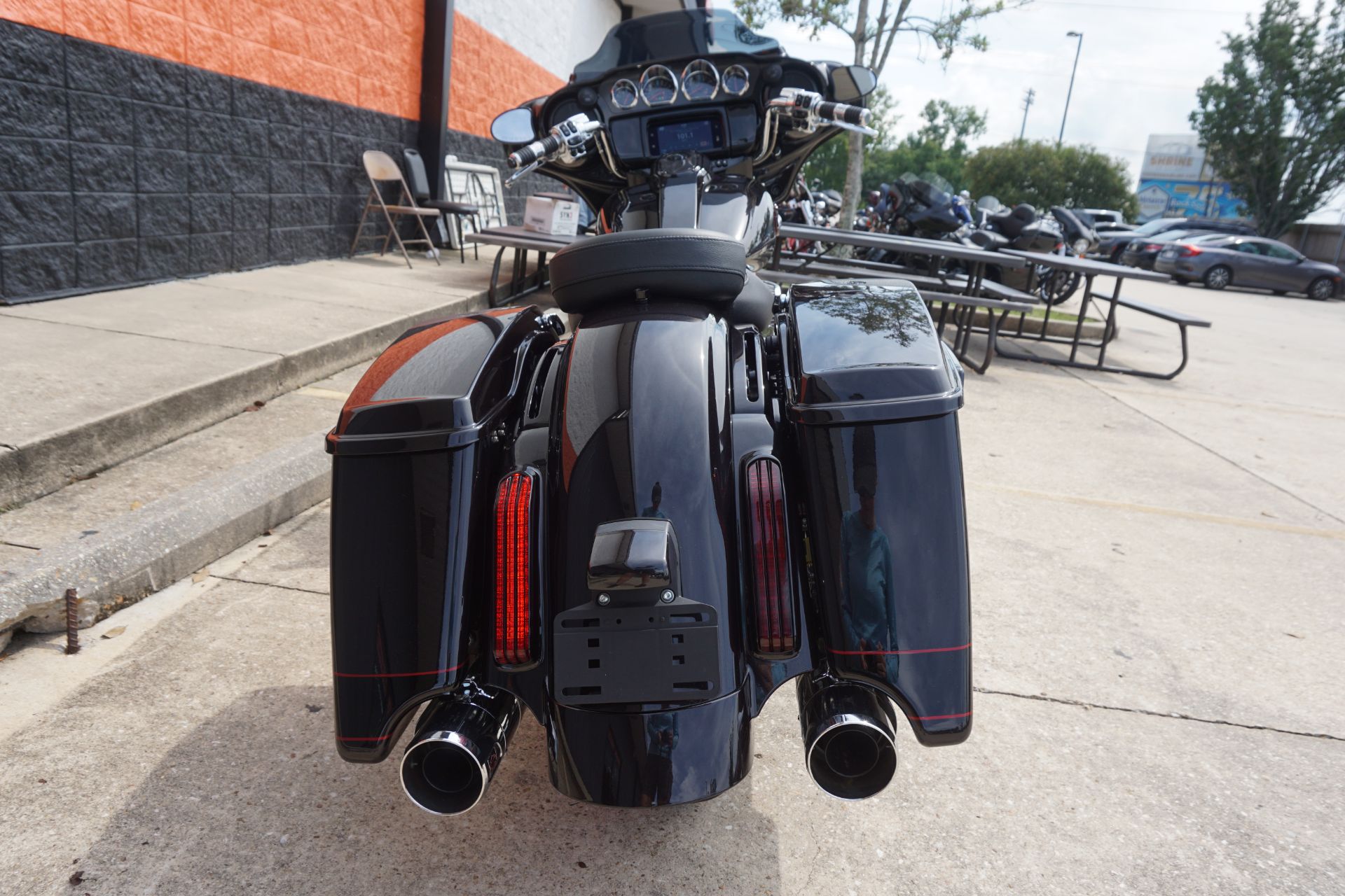 2020 Harley-Davidson CVO™ Street Glide® in Metairie, Louisiana - Photo 8
