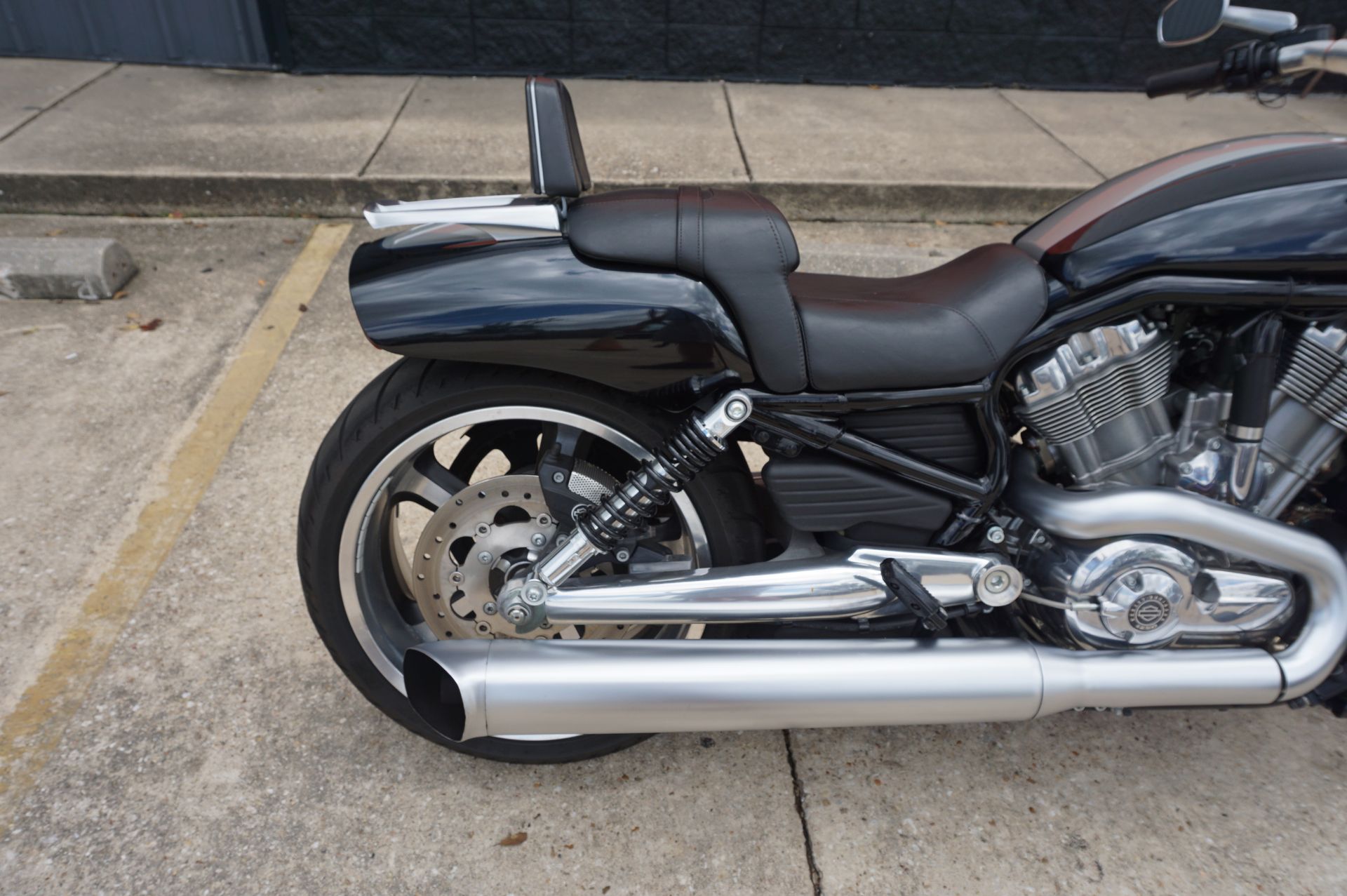 2013 Harley-Davidson V-Rod Muscle® in Metairie, Louisiana - Photo 6