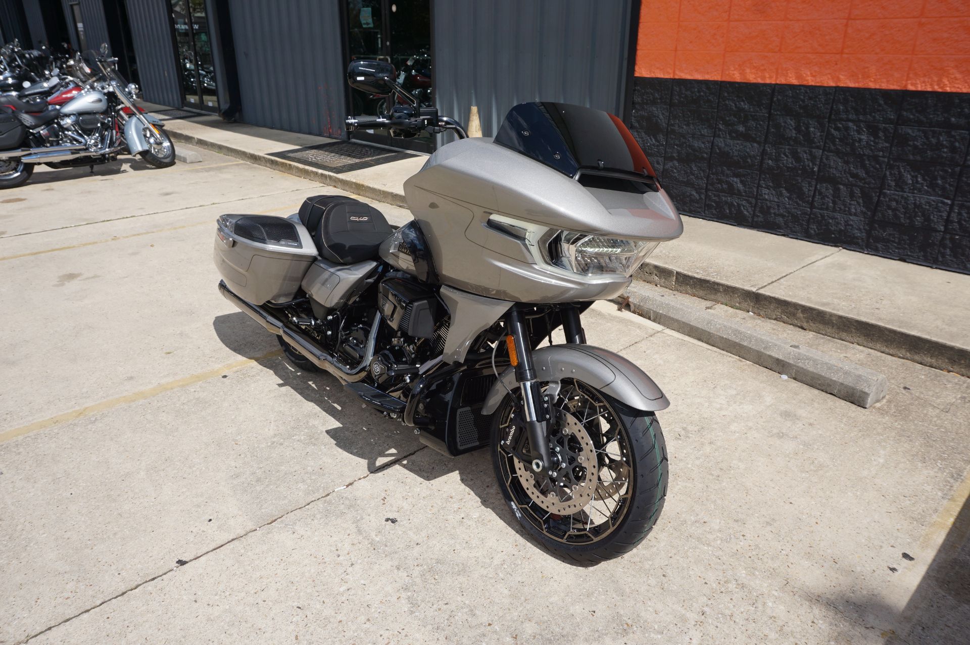 2023 Harley-Davidson CVO™ Road Glide® in Metairie, Louisiana - Photo 15