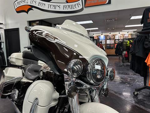 2011 Harley-Davidson Electra Glide® Ultra Limited in Metairie, Louisiana - Photo 2