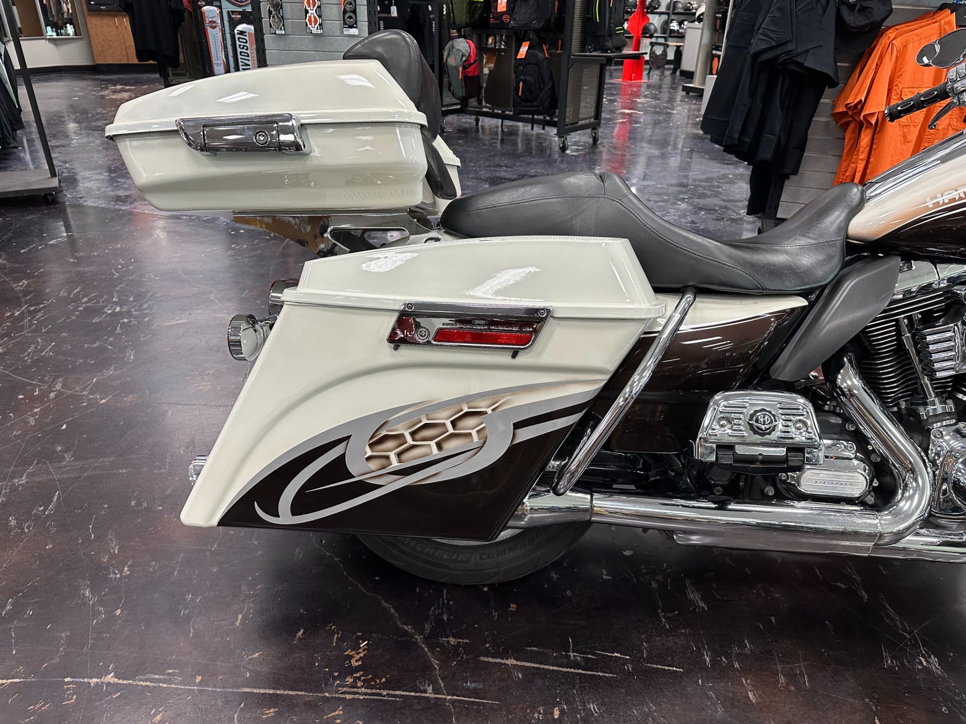 2011 Harley-Davidson Electra Glide® Ultra Limited in Metairie, Louisiana - Photo 8