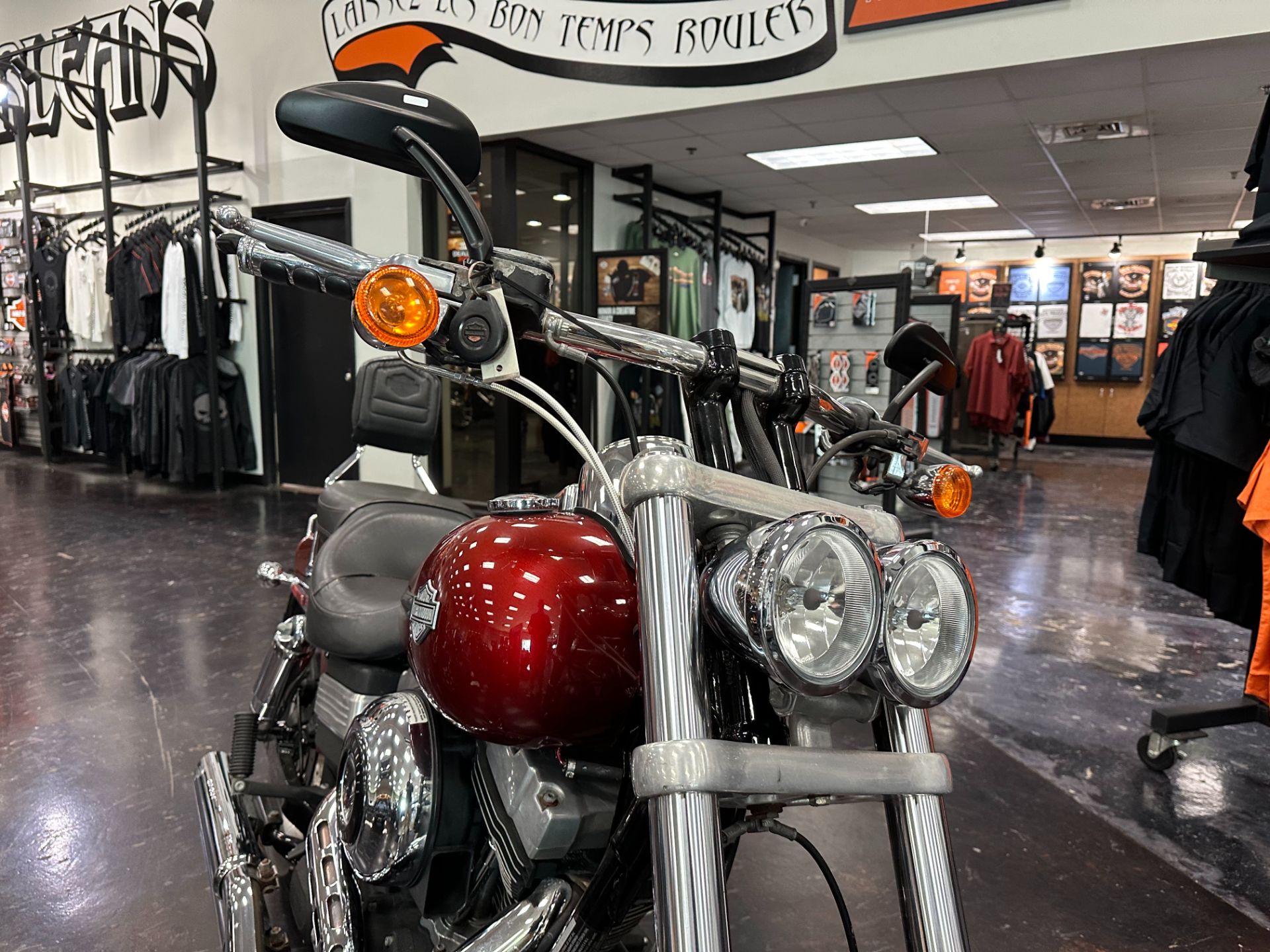 2009 Harley-Davidson Dyna® Fat Bob® in Metairie, Louisiana - Photo 2