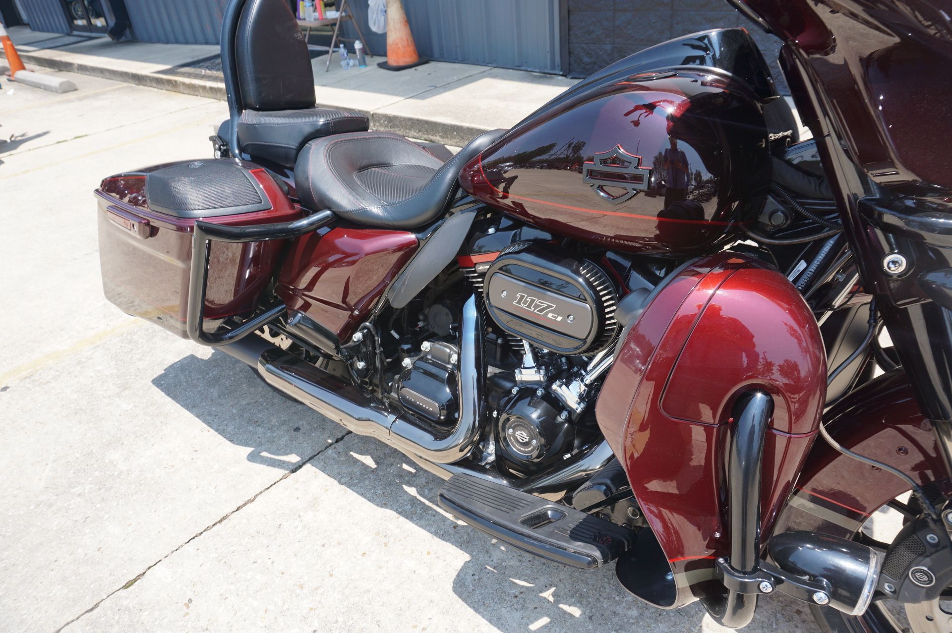 2019 Harley-Davidson CVO™ Street Glide® in Metairie, Louisiana - Photo 5