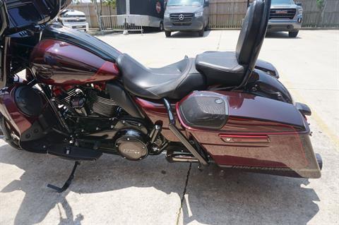 2019 Harley-Davidson CVO™ Street Glide® in Metairie, Louisiana - Photo 9
