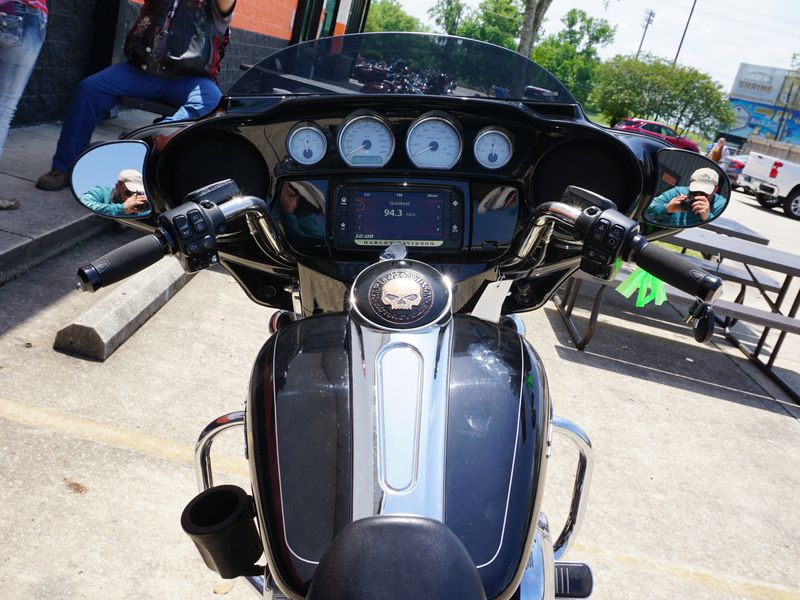 2016 Harley-Davidson Street Glide® Special in Metairie, Louisiana - Photo 18