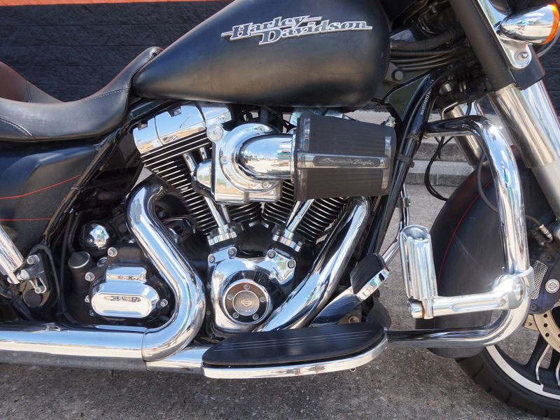 2016 Harley-Davidson Street Glide® Special in Metairie, Louisiana - Photo 8