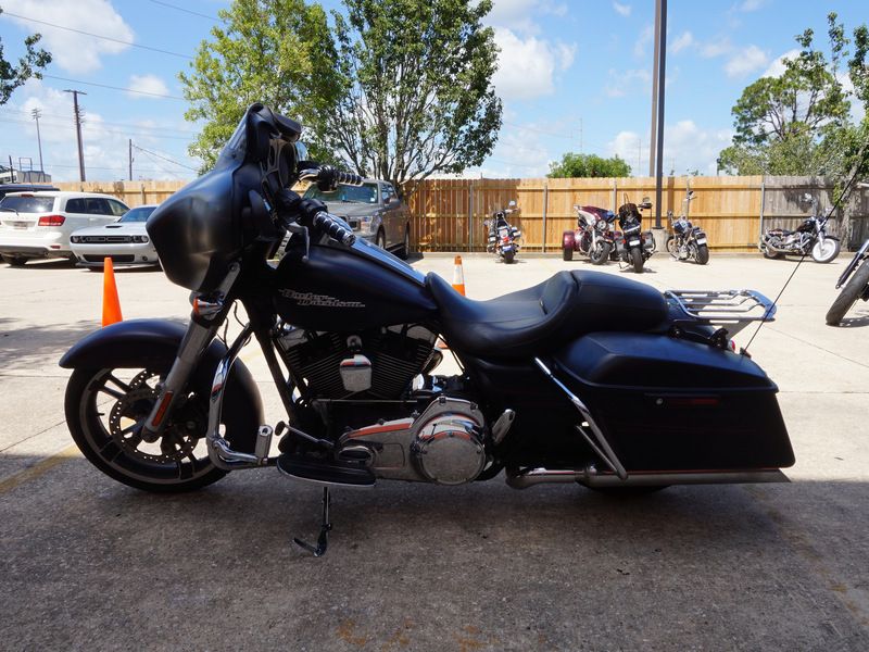 2016 Harley-Davidson Street Glide® Special in Metairie, Louisiana - Photo 17