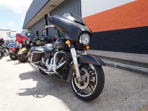 2016 Harley-Davidson Street Glide® Special in Metairie, Louisiana - Photo 3