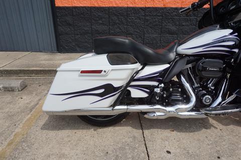 2016 Harley-Davidson CVO™ Street Glide® in Metairie, Louisiana - Photo 7