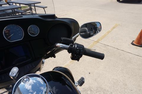 2021 Harley-Davidson Tri Glide® Ultra in Metairie, Louisiana - Photo 12