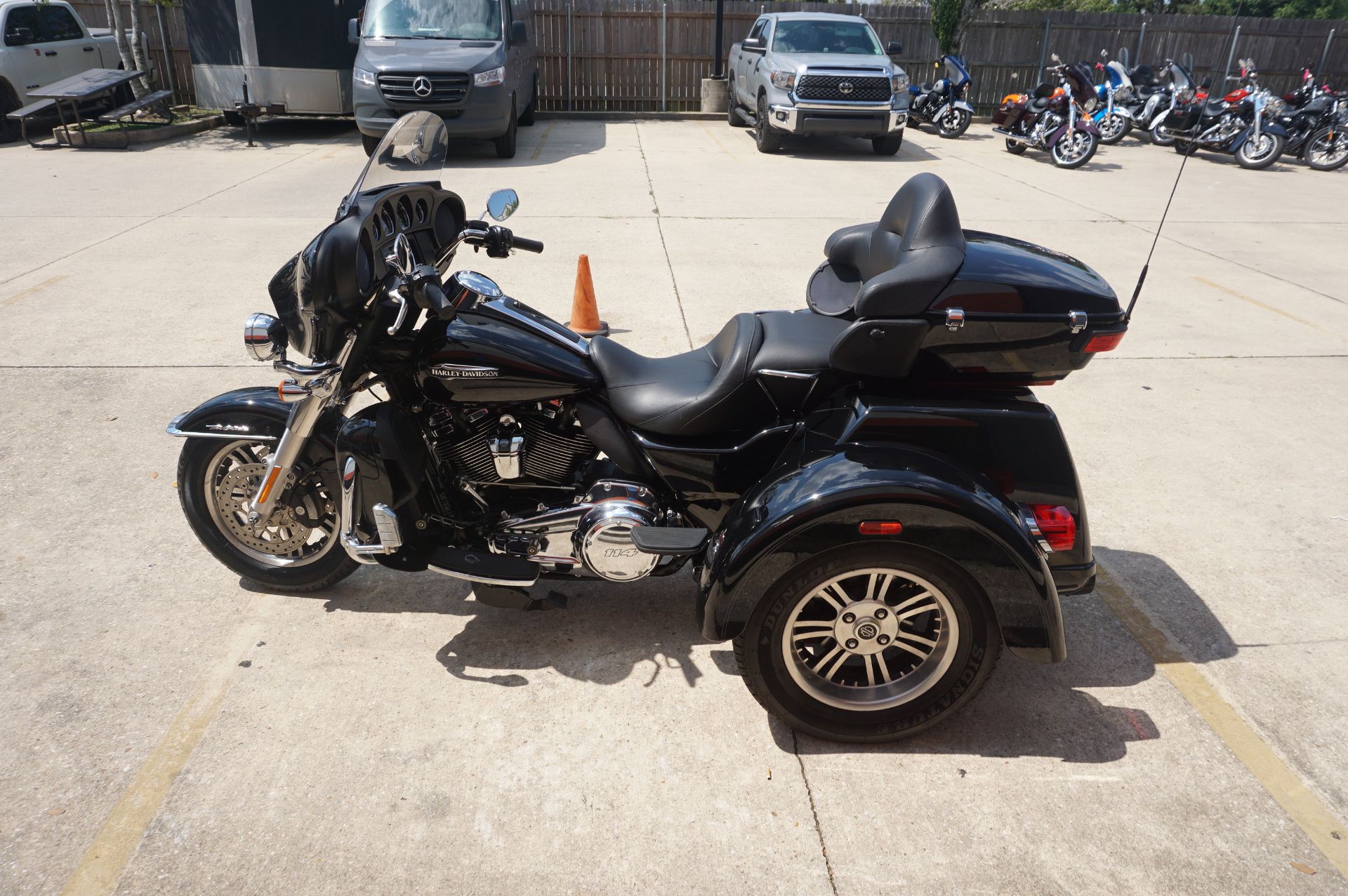 2021 Harley-Davidson Tri Glide® Ultra in Metairie, Louisiana - Photo 16