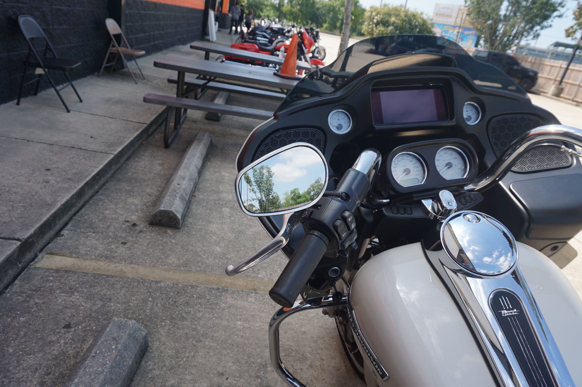 2022 Harley-Davidson Road Glide® in Metairie, Louisiana - Photo 11
