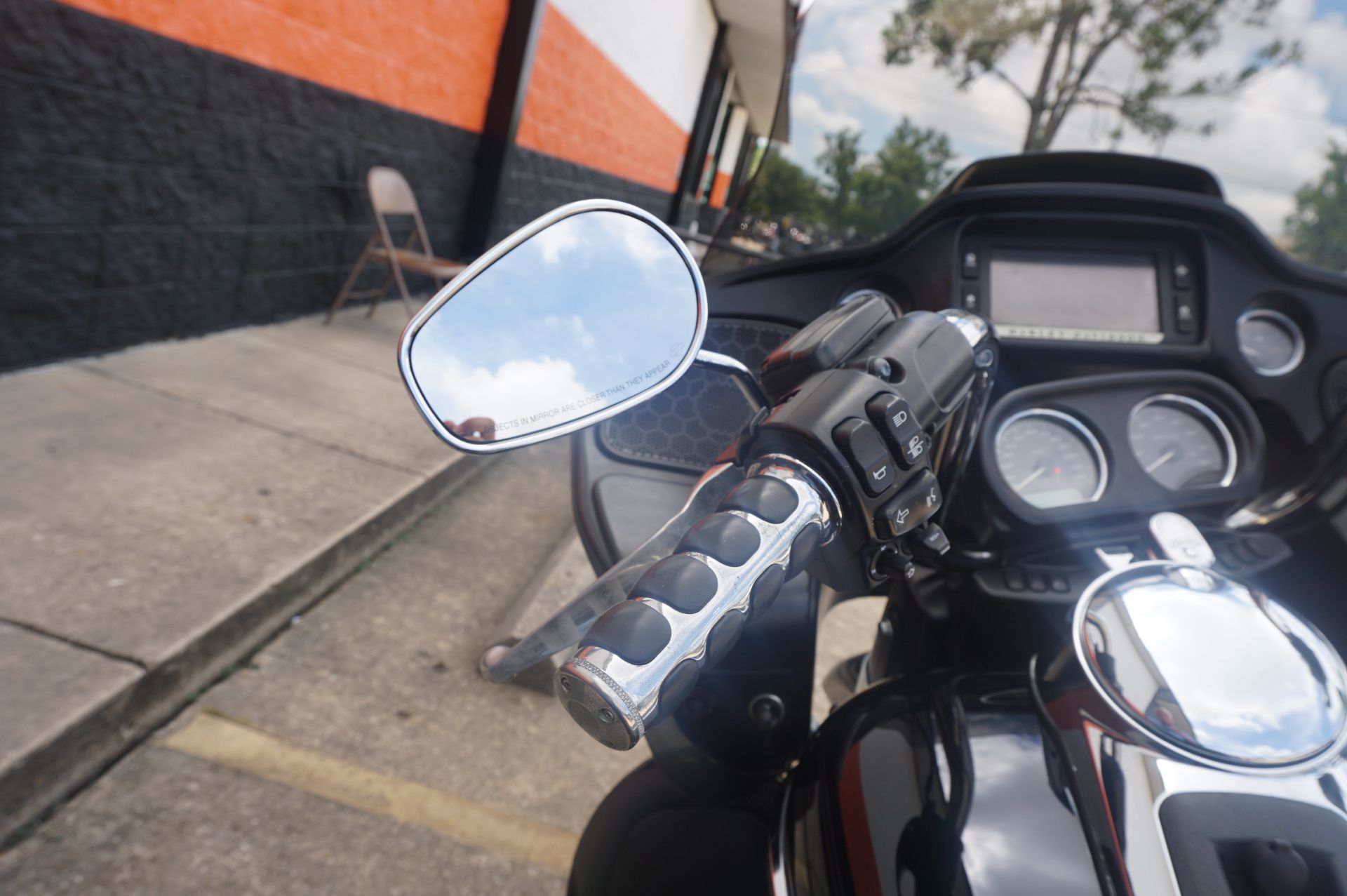 2018 Harley-Davidson Road Glide® Ultra in Metairie, Louisiana - Photo 11