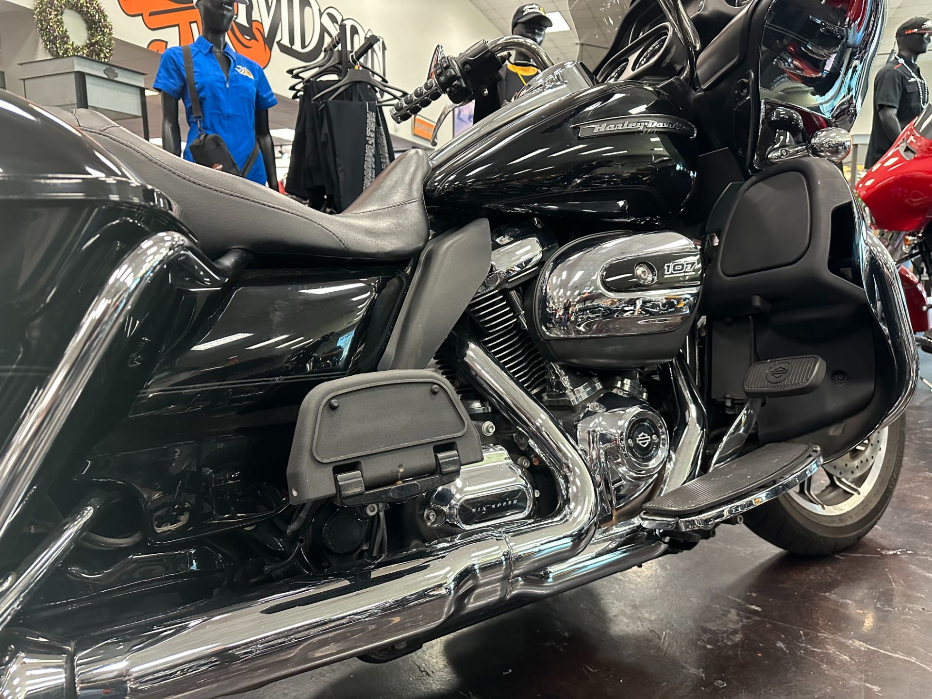 2018 Harley-Davidson Road Glide® Ultra in Metairie, Louisiana - Photo 7