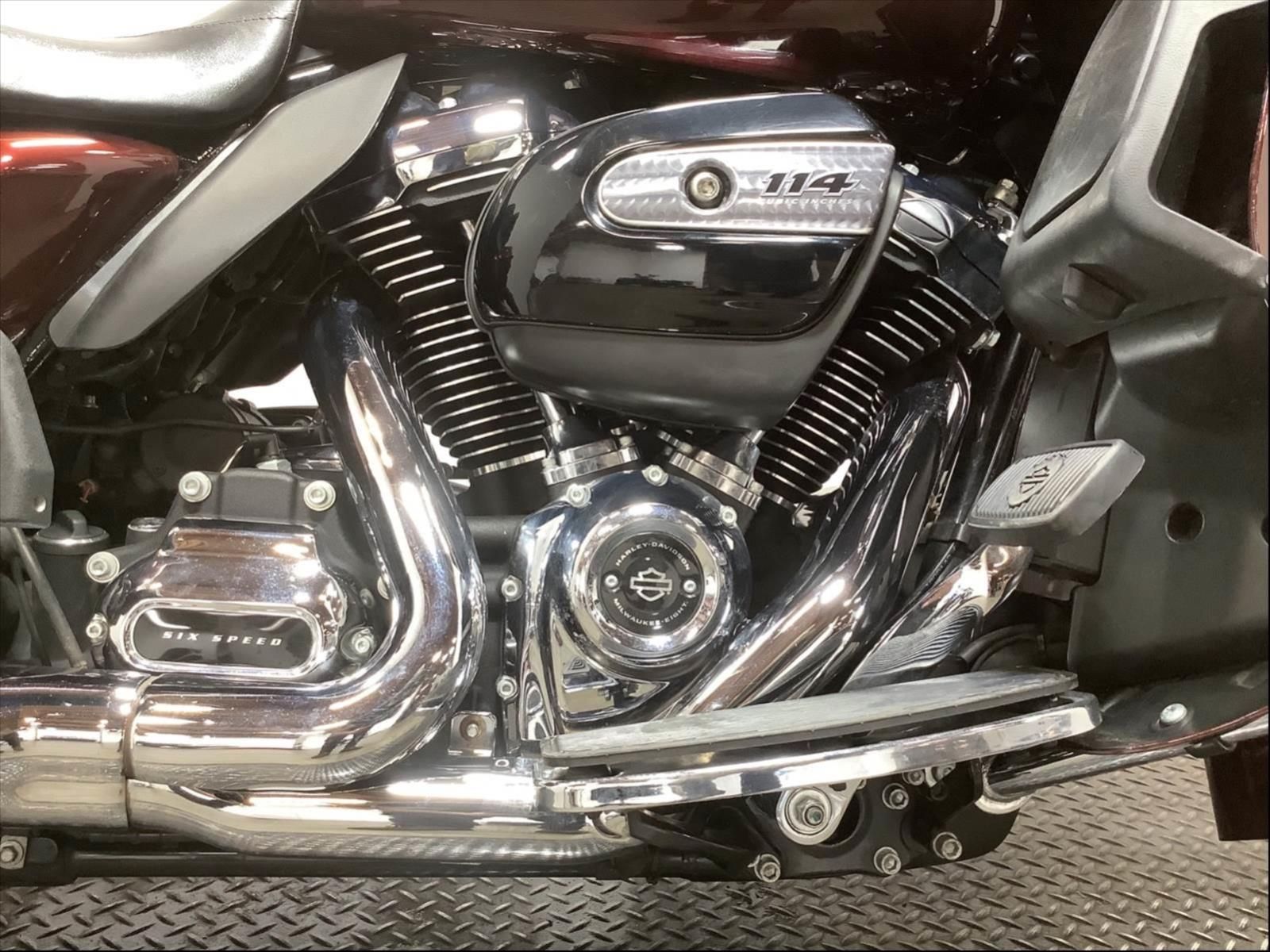 2019 Harley-Davidson Road Glide® Ultra in Metairie, Louisiana - Photo 16