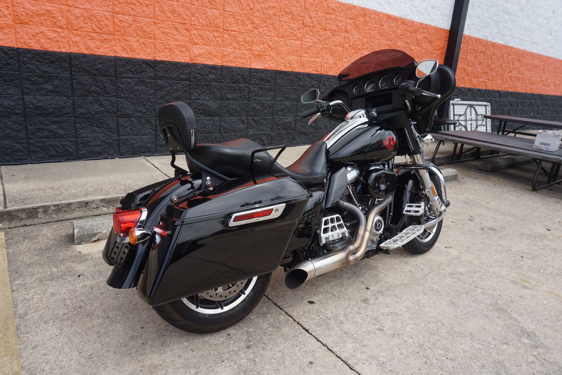 2021 Harley-Davidson Electra Glide® Standard in Metairie, Louisiana - Photo 7