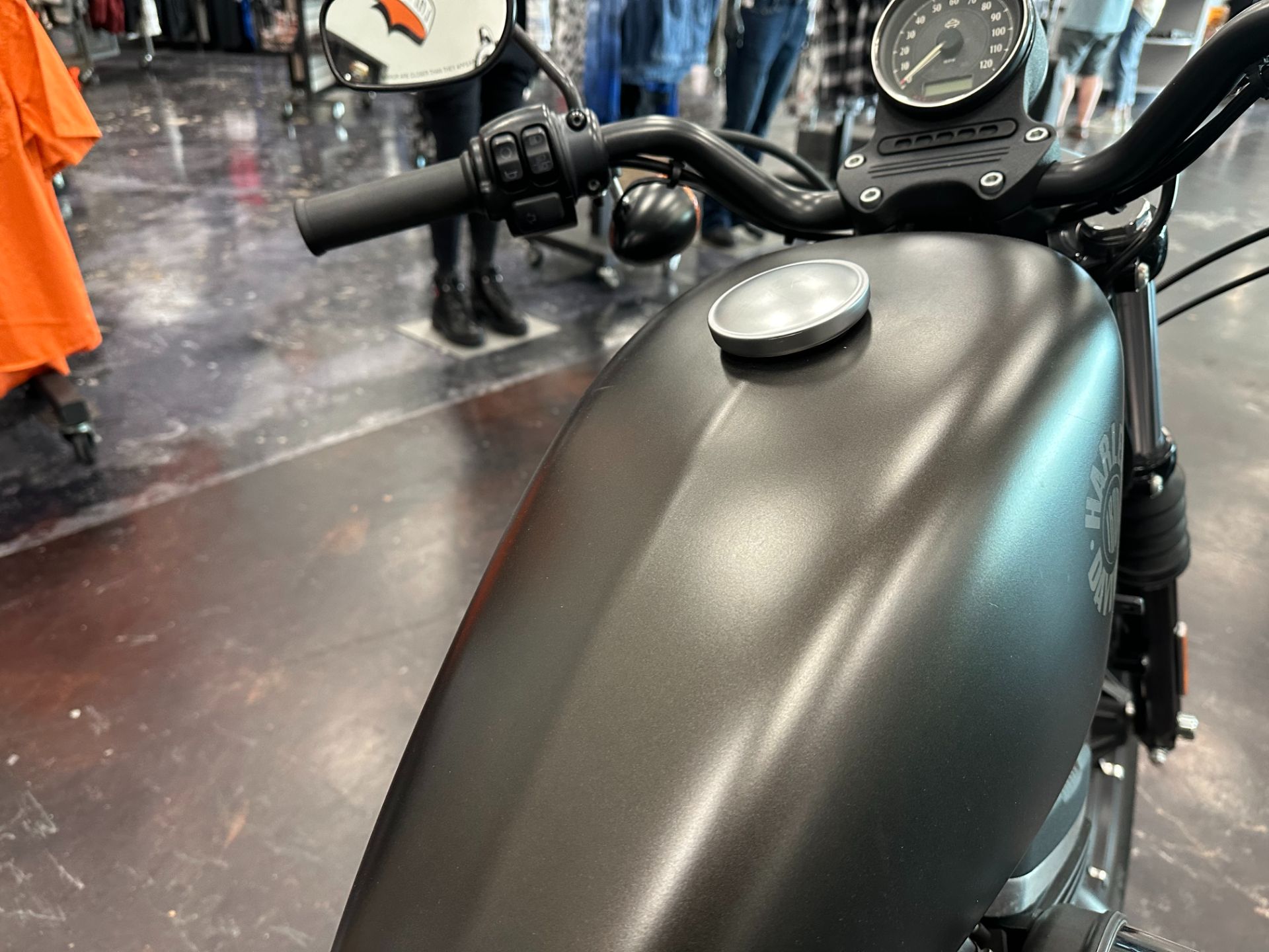 2021 Harley-Davidson Iron 883™ in Metairie, Louisiana - Photo 9