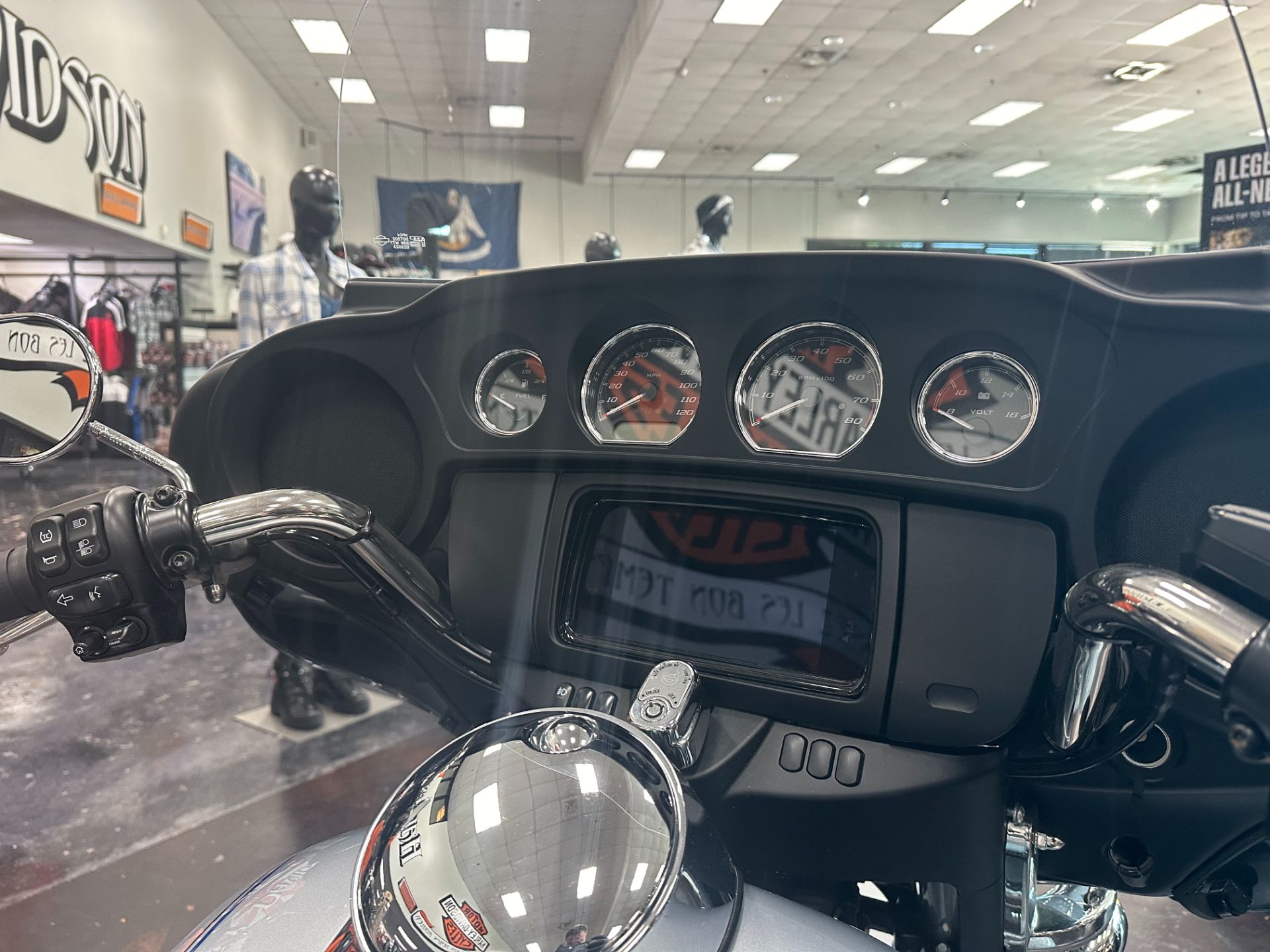 2023 Harley-Davidson Tri Glide® Ultra in Metairie, Louisiana - Photo 14