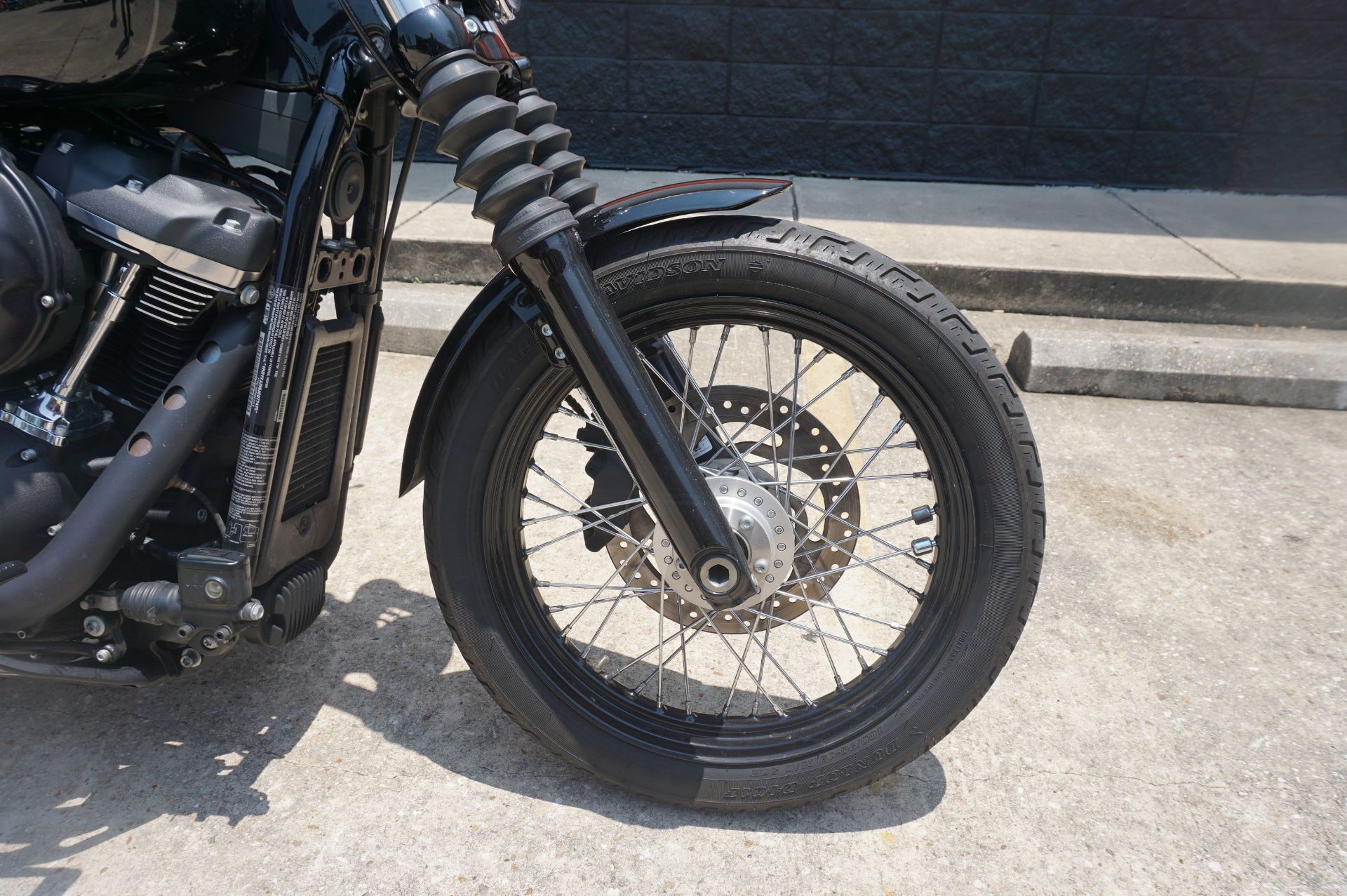 2018 Harley-Davidson Street Bob® 107 in Metairie, Louisiana - Photo 2