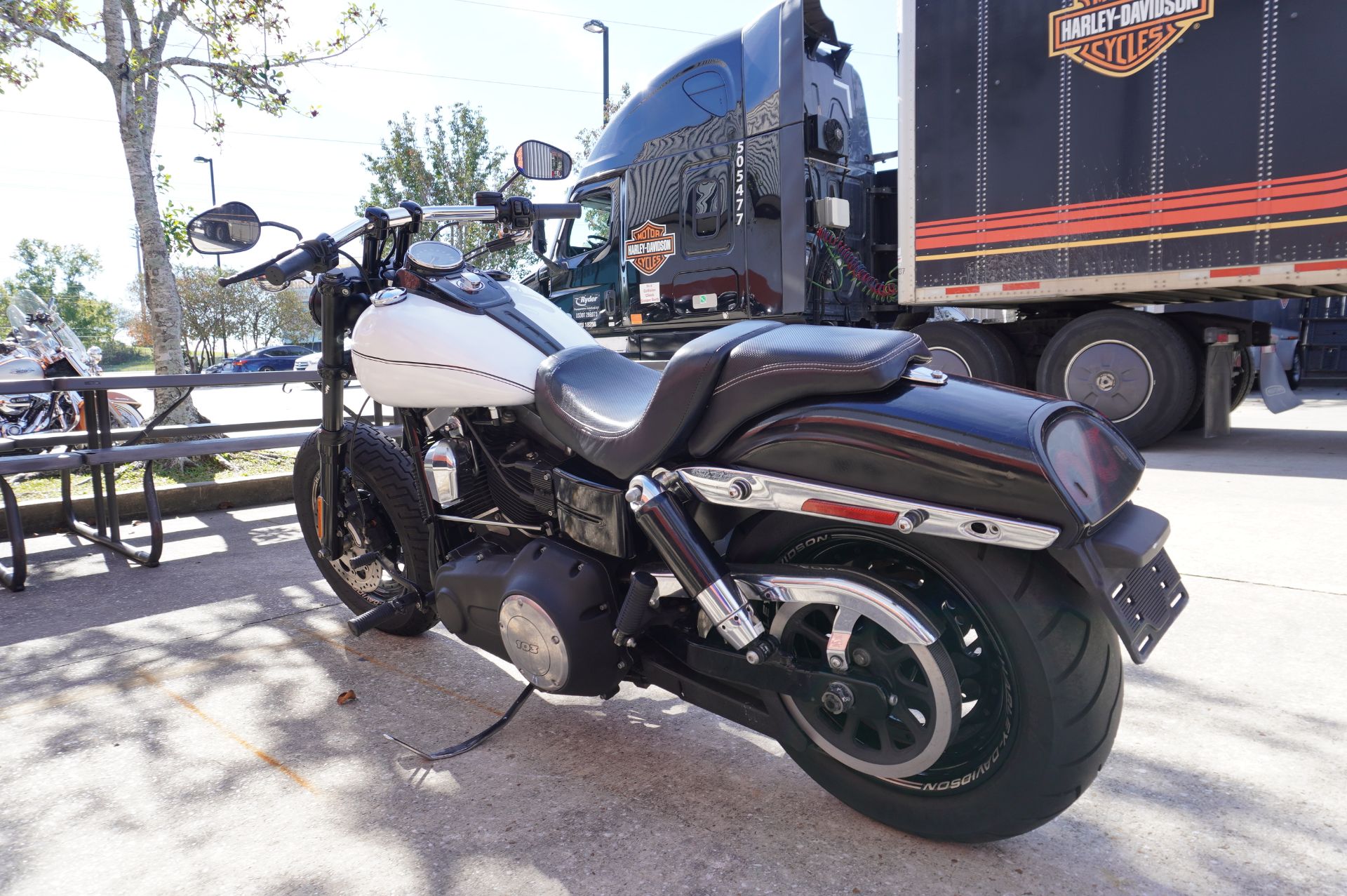2015 Harley-Davidson Fat Bob® in Metairie, Louisiana - Photo 9