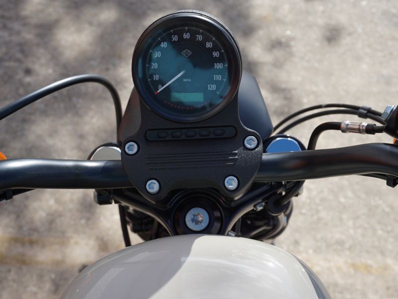 2022 Harley-Davidson Iron 883™ in Metairie, Louisiana - Photo 11
