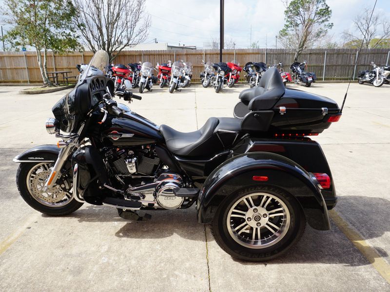 2022 Harley-Davidson Tri Glide® Ultra in Metairie, Louisiana - Photo 13
