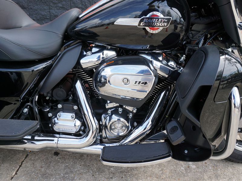 2022 Harley-Davidson Tri Glide® Ultra in Metairie, Louisiana - Photo 5