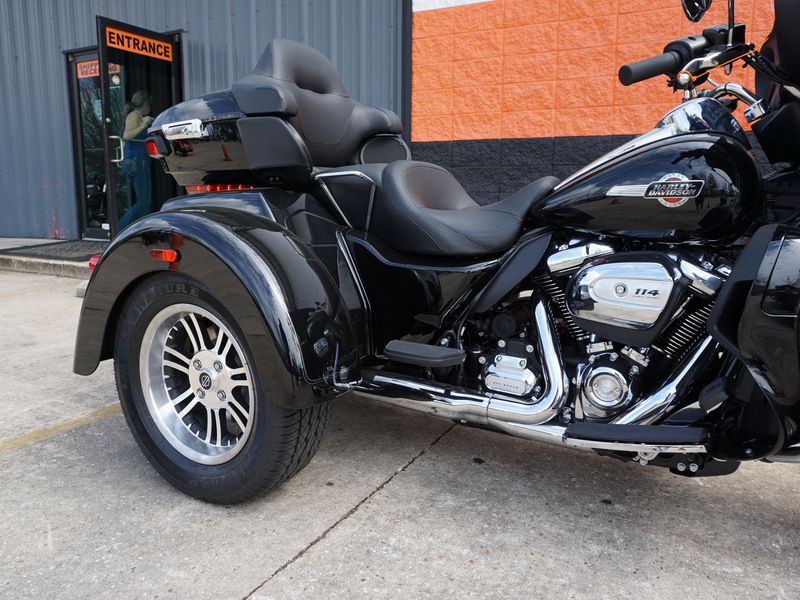 2022 Harley-Davidson Tri Glide® Ultra in Metairie, Louisiana - Photo 6