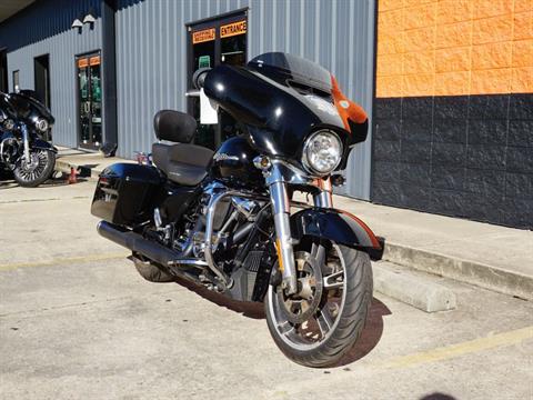 2017 Harley-Davidson Street Glide® in Metairie, Louisiana - Photo 2