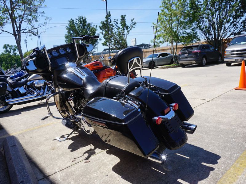 2018 Harley-Davidson Street Glide® in Metairie, Louisiana - Photo 11