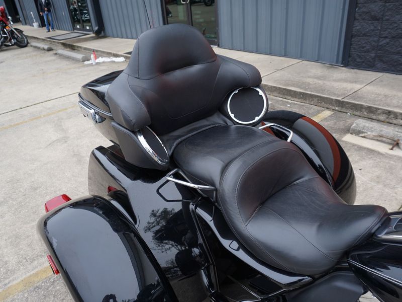 2016 Harley-Davidson Tri Glide® Ultra in Metairie, Louisiana - Photo 8
