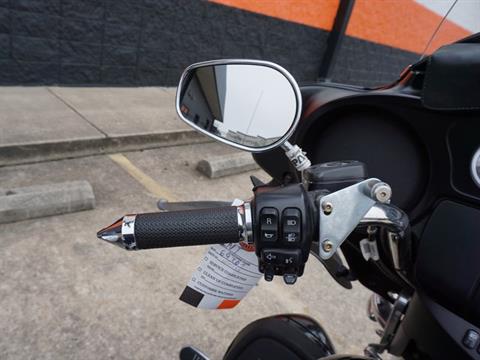 2016 Harley-Davidson Tri Glide® Ultra in Metairie, Louisiana - Photo 10