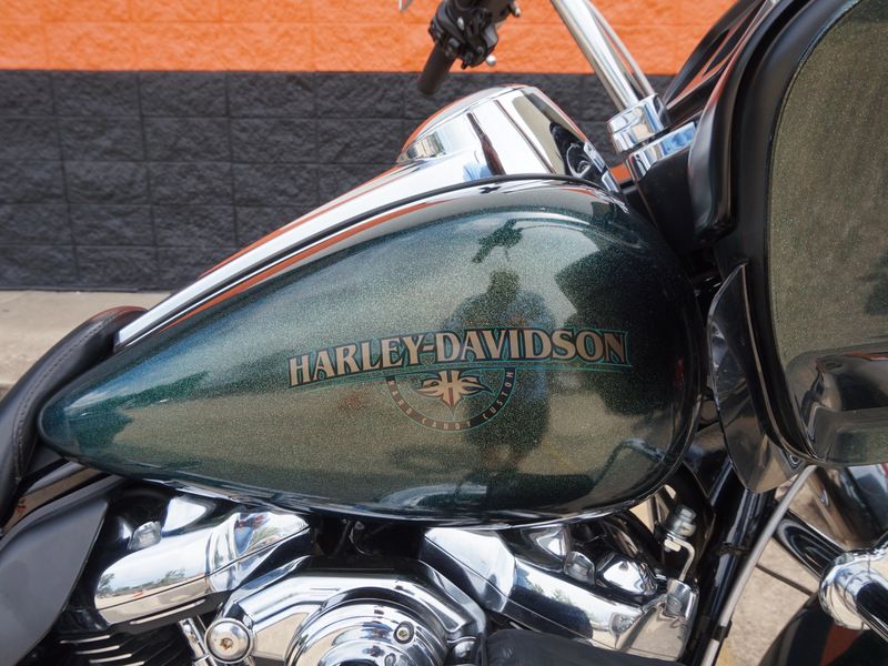 2018 Harley-Davidson Road Glide® in Metairie, Louisiana - Photo 4