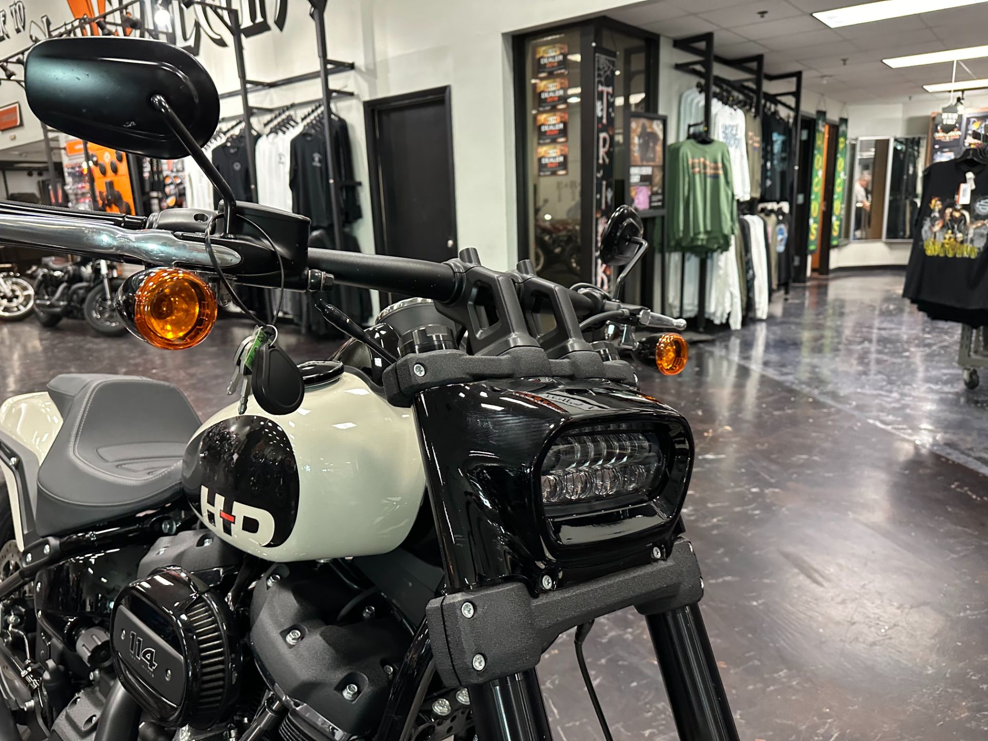 2022 Harley-Davidson Fat Bob® 114 in Metairie, Louisiana - Photo 2