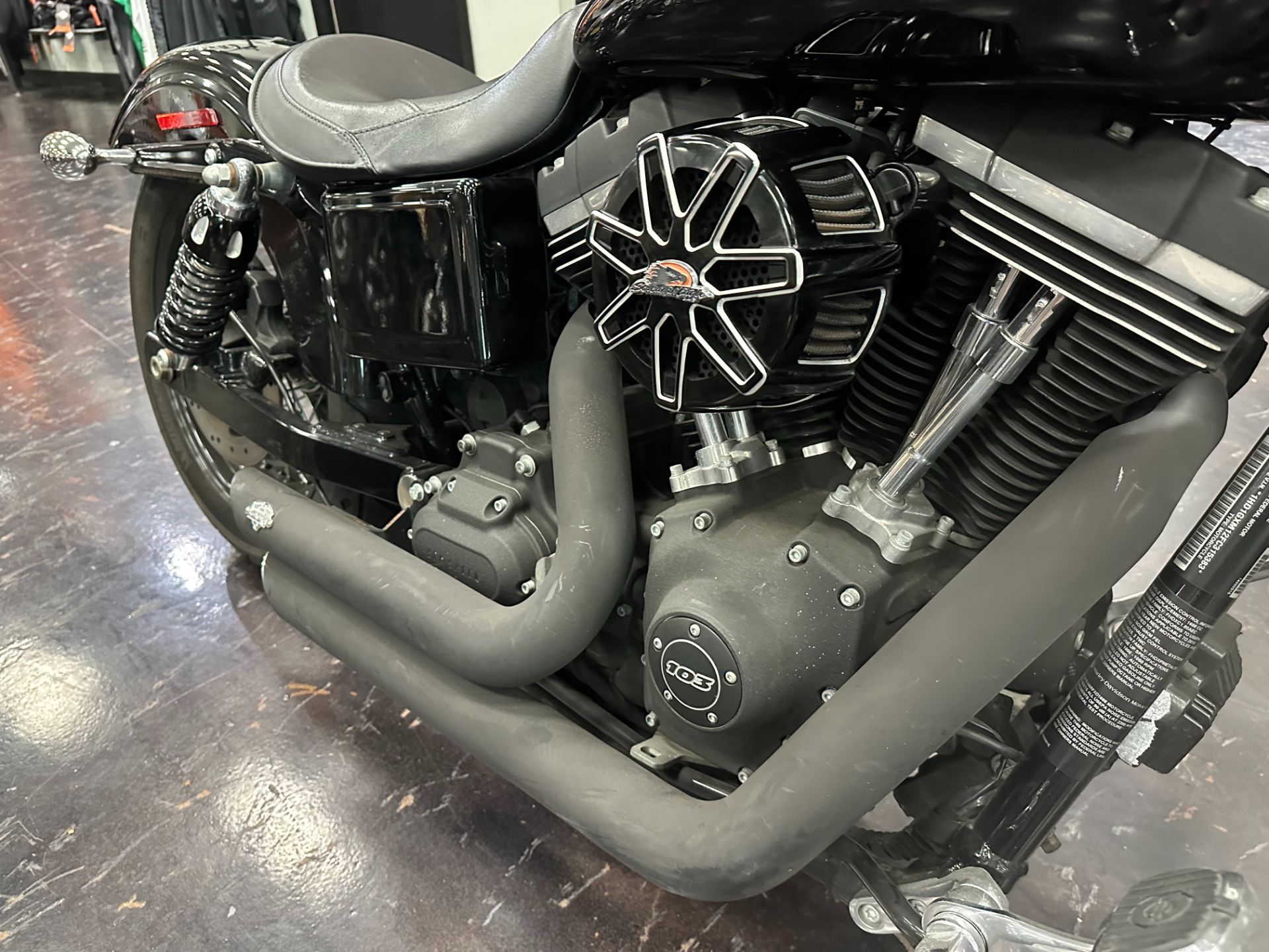 2015 Harley-Davidson Street Bob® in Metairie, Louisiana - Photo 6