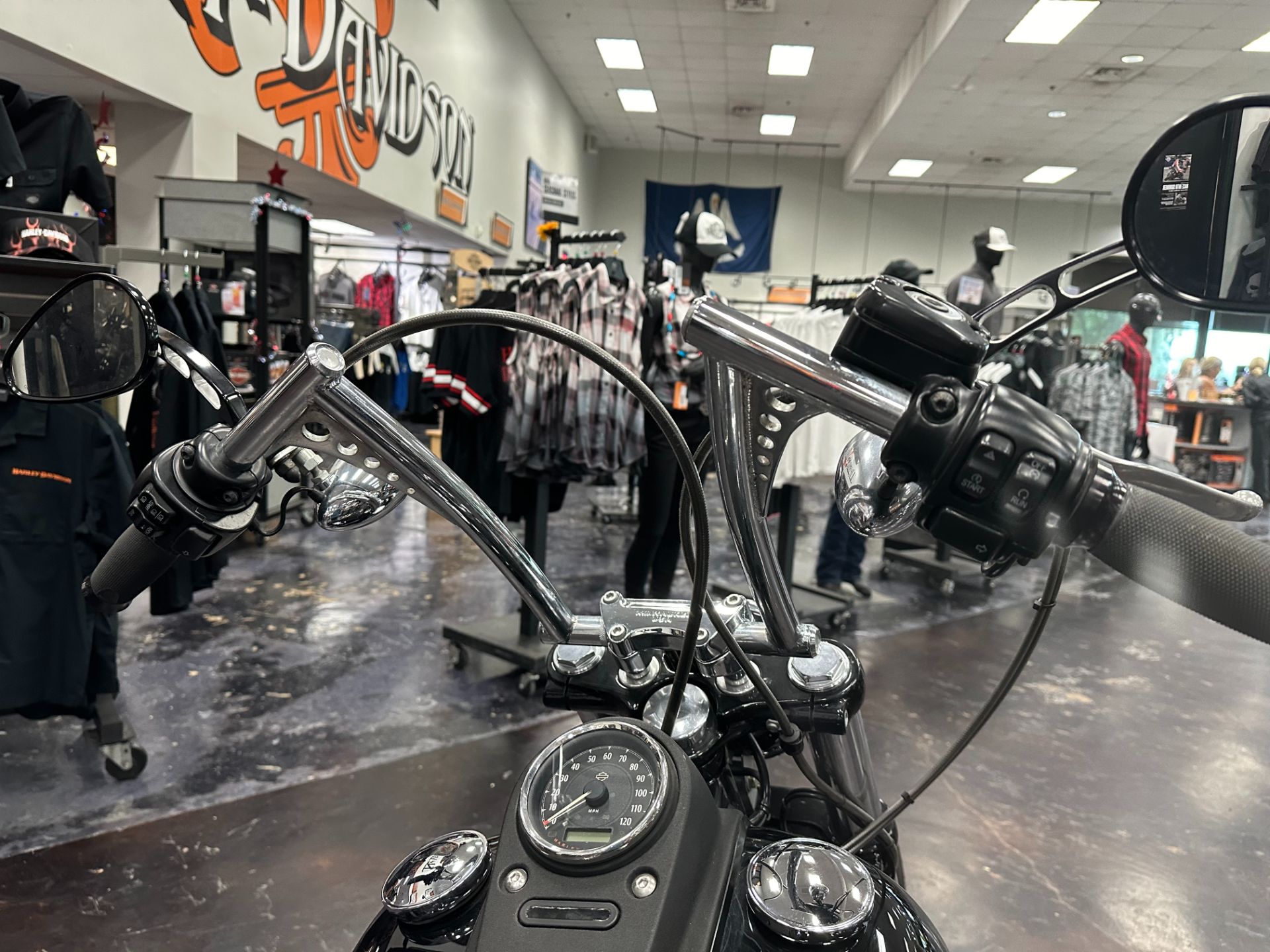 2015 Harley-Davidson Street Bob® in Metairie, Louisiana - Photo 11