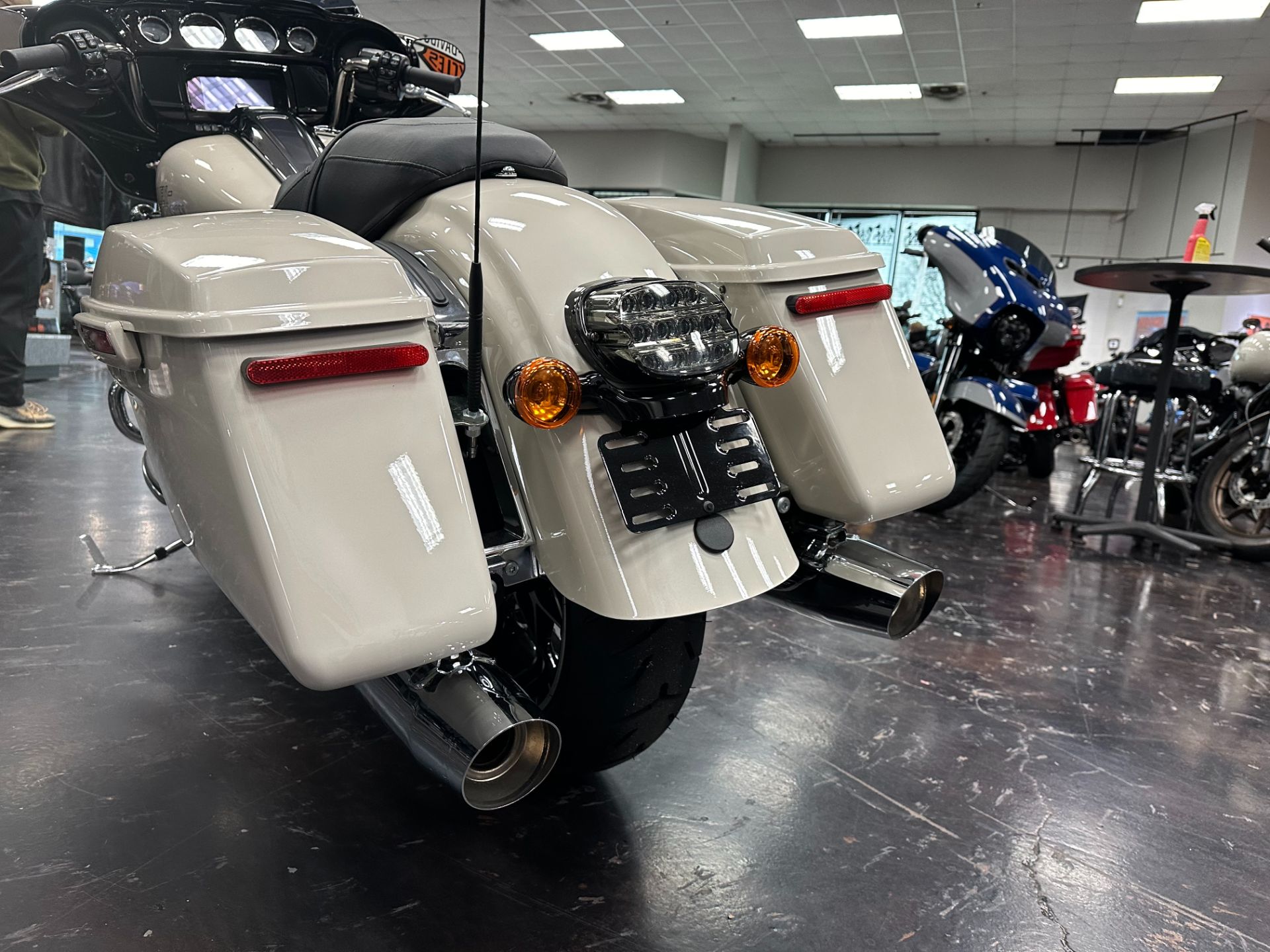 2023 Harley-Davidson Street Glide® Special in Metairie, Louisiana - Photo 12