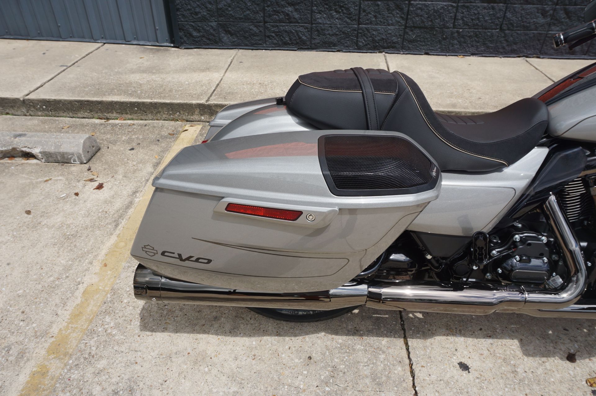 2023 Harley-Davidson CVO™ Street Glide® in Metairie, Louisiana - Photo 6