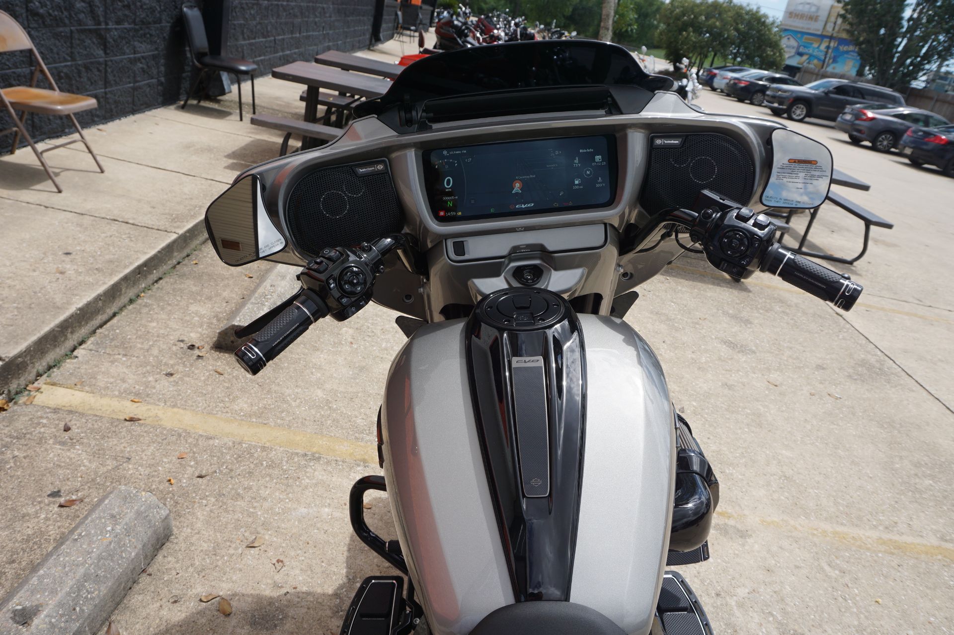 2023 Harley-Davidson CVO™ Street Glide® in Metairie, Louisiana - Photo 13