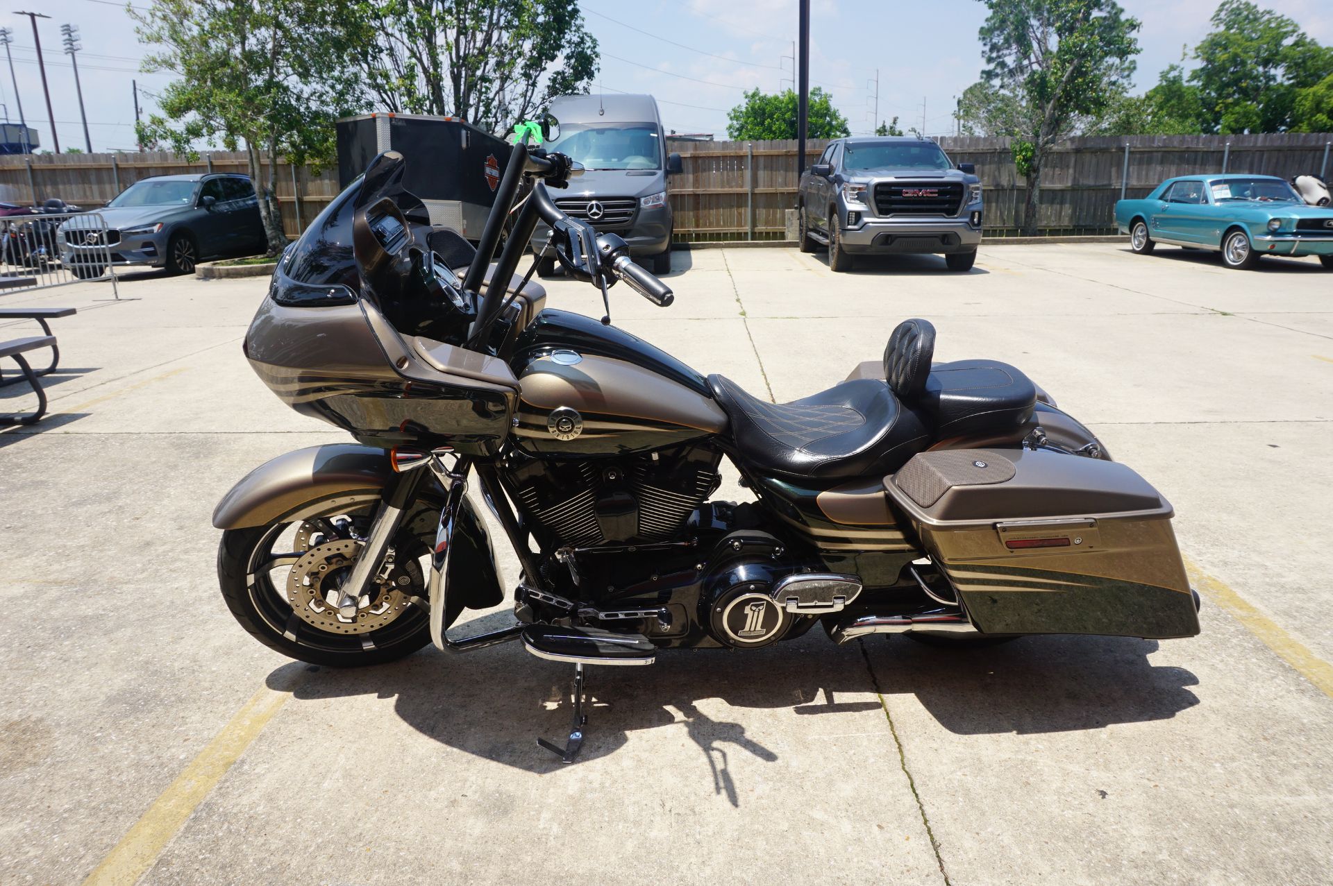 2013 Harley-Davidson CVO™ Road Glide® Custom in Metairie, Louisiana - Photo 16