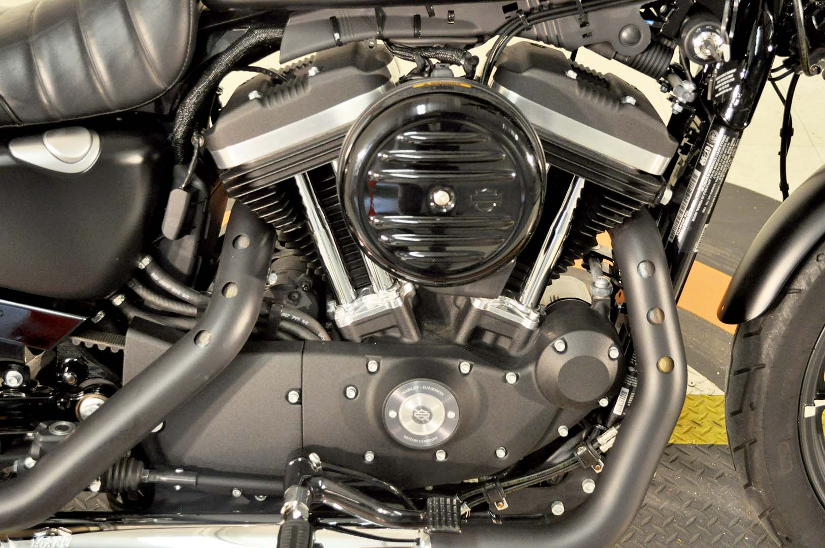 2019 Harley-Davidson Iron 883™ in Winston Salem, North Carolina - Photo 14