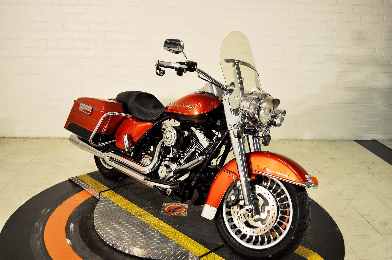 2013 Harley-Davidson Road King® in Winston Salem, North Carolina - Photo 9