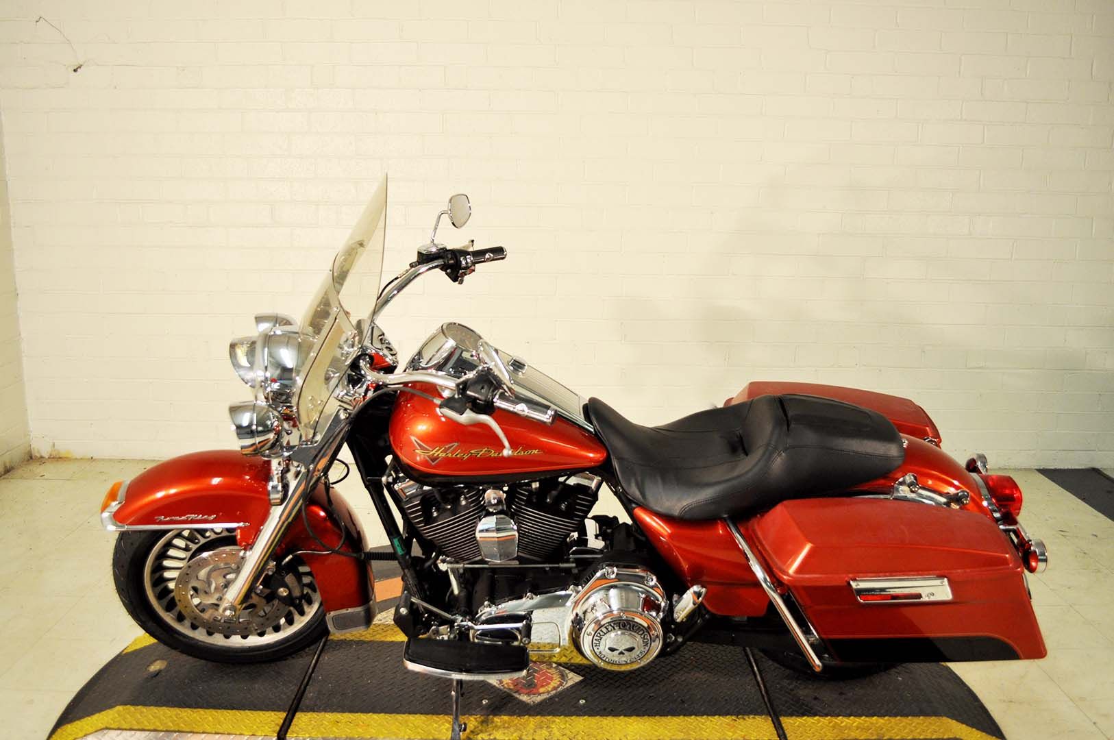 2013 Harley-Davidson Road King® in Winston Salem, North Carolina - Photo 5