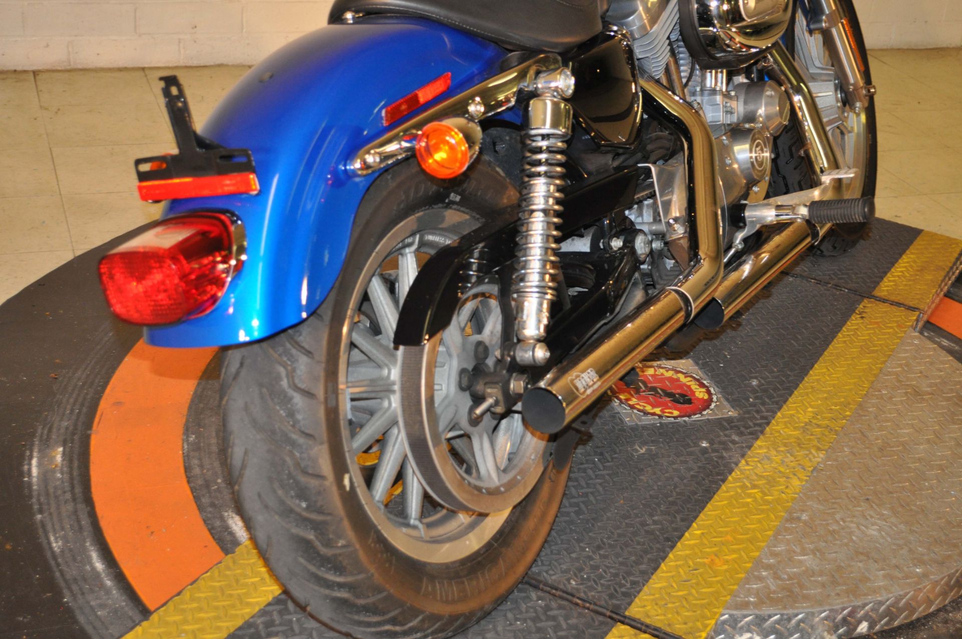 2004 Harley-Davidson Sportster® XL 883 in Winston Salem, North Carolina - Photo 3