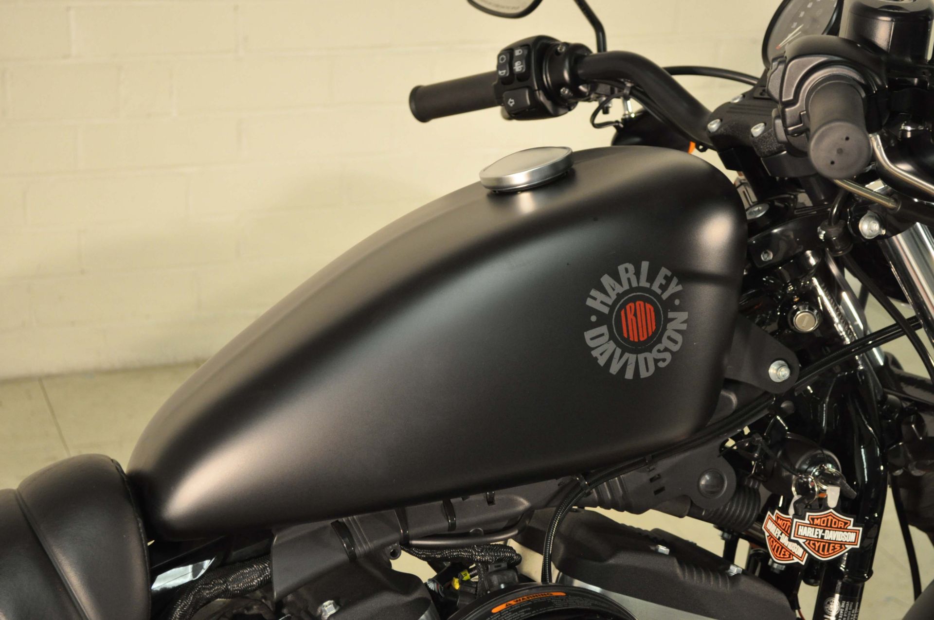 2020 Harley-Davidson Iron 883™ in Winston Salem, North Carolina - Photo 17