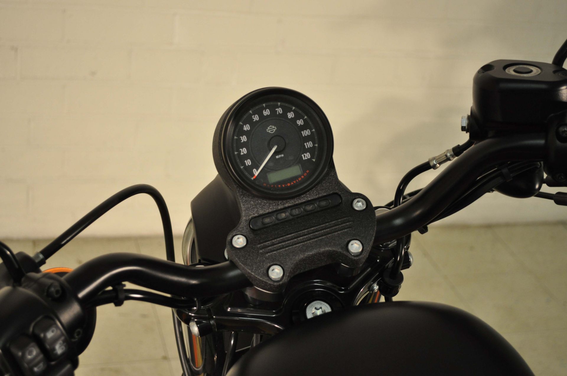 2020 Harley-Davidson Iron 883™ in Winston Salem, North Carolina - Photo 20